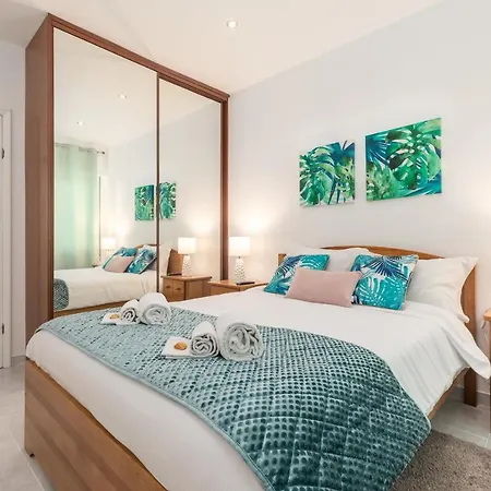 Aquazul Flat - Da Rocha